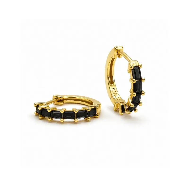16mm Gold plated zilveren oorbellen met zwarte zirkonia steentjes Ciara