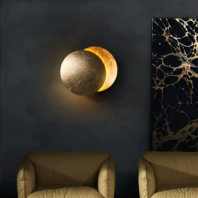 360° Rotating LED Wall Sconce Made of Metal - Warm White Light