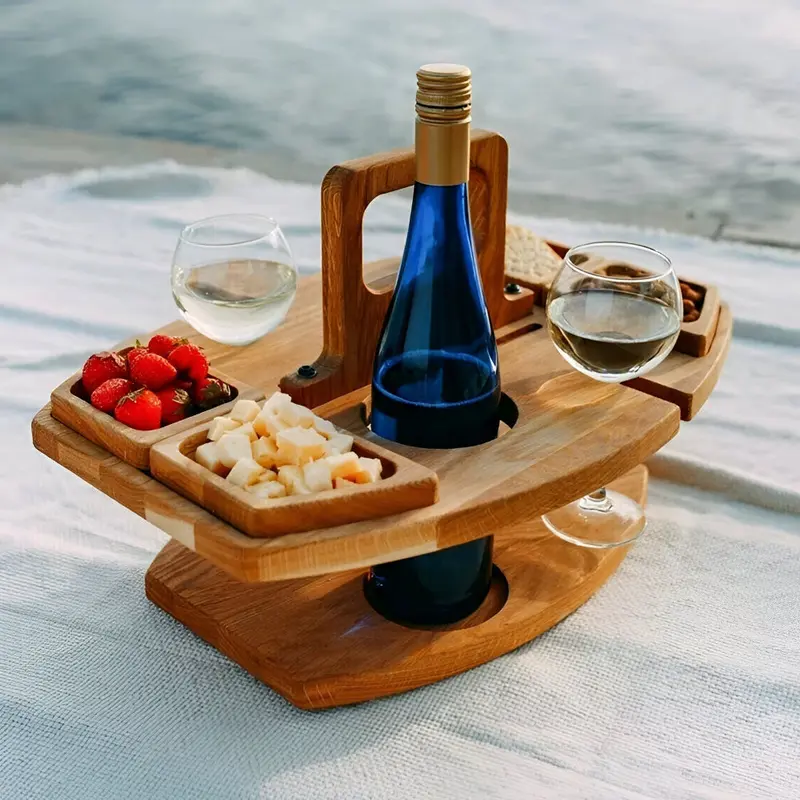 Abnehmbar - Picknicktisch aus Holz mit Weinfächern – Ideal