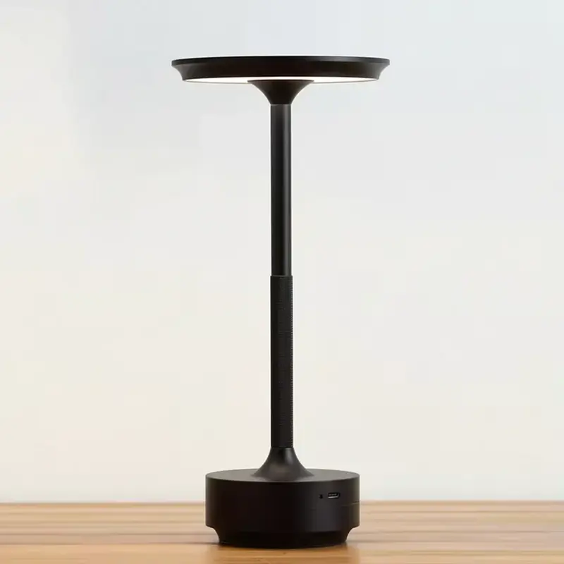 Accutafellamp van massief aluminium – warm dimbaar licht voor binnen en terras