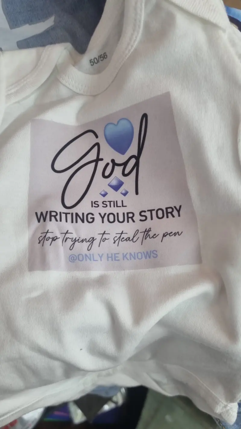 BabyBless Romper – “God Is Writing Your Story” (Maat 50/54)