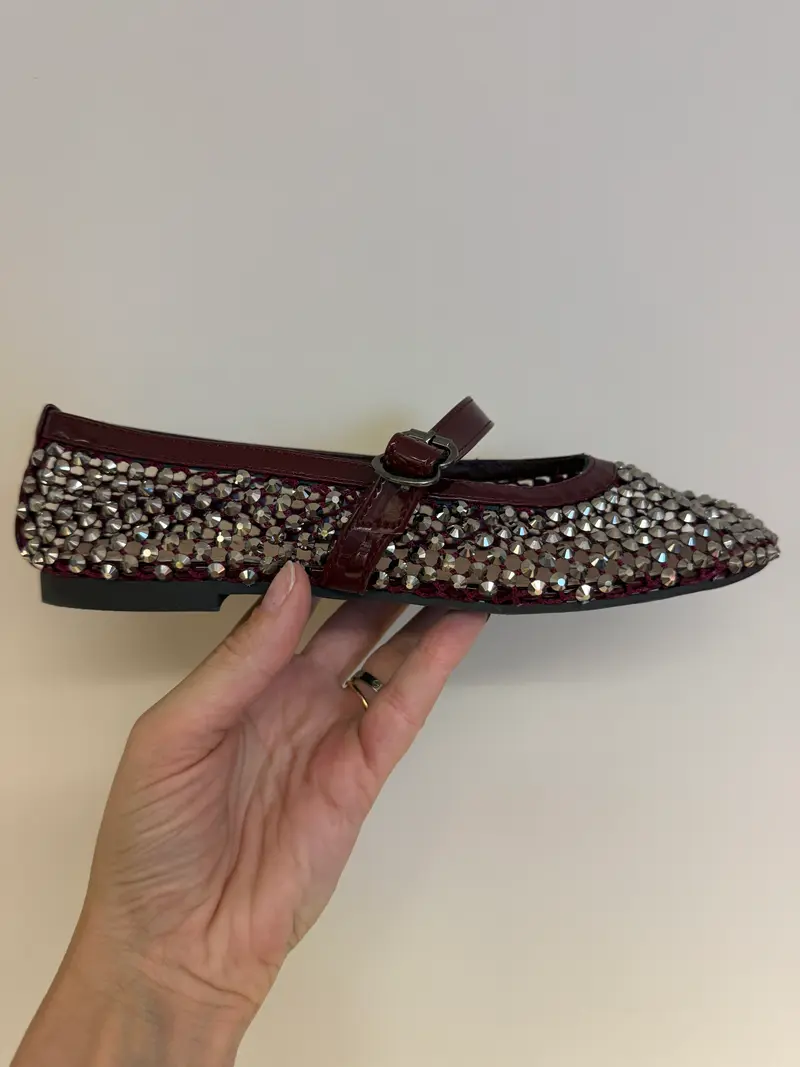Ballerina Strass Studs Burgundy