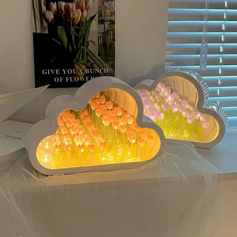 Bedlampje met tulpen – klein boeket bloemkelken met gedempt warm licht