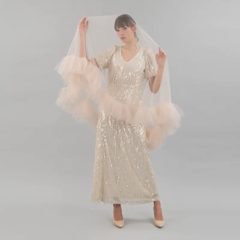 Beige Ruffle Veil
