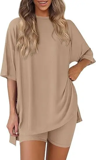 Calista - Oversize-T-Shirt-und-Shorts-Set
