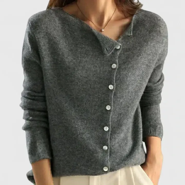 Carla | Lange elegante Strickjacke für moderne Damen