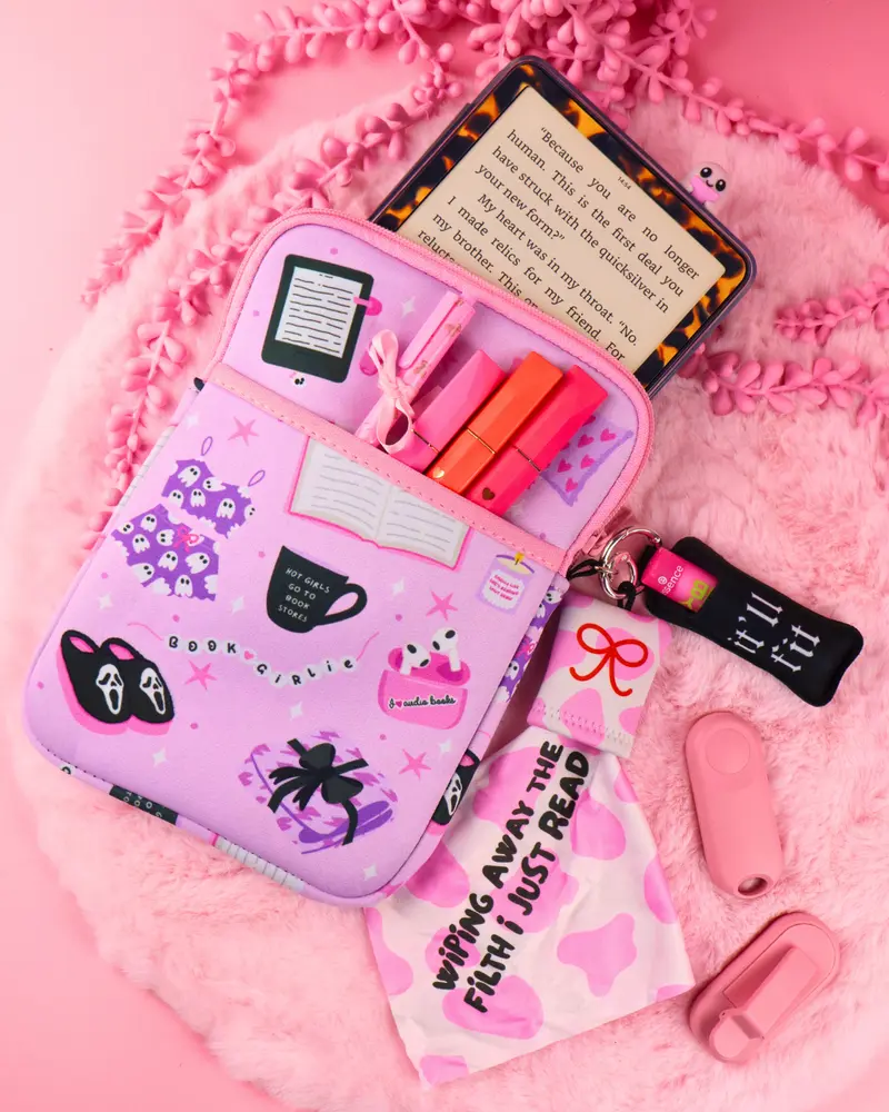 Cosy Alt Vibes E-reader Sleeve