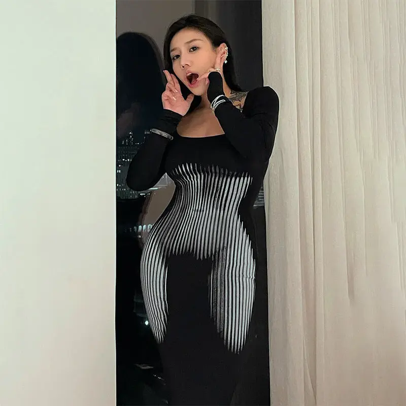 Damen Elegantes Maxikleid mit wellenförmigem Design und langen Ärmeln Drune