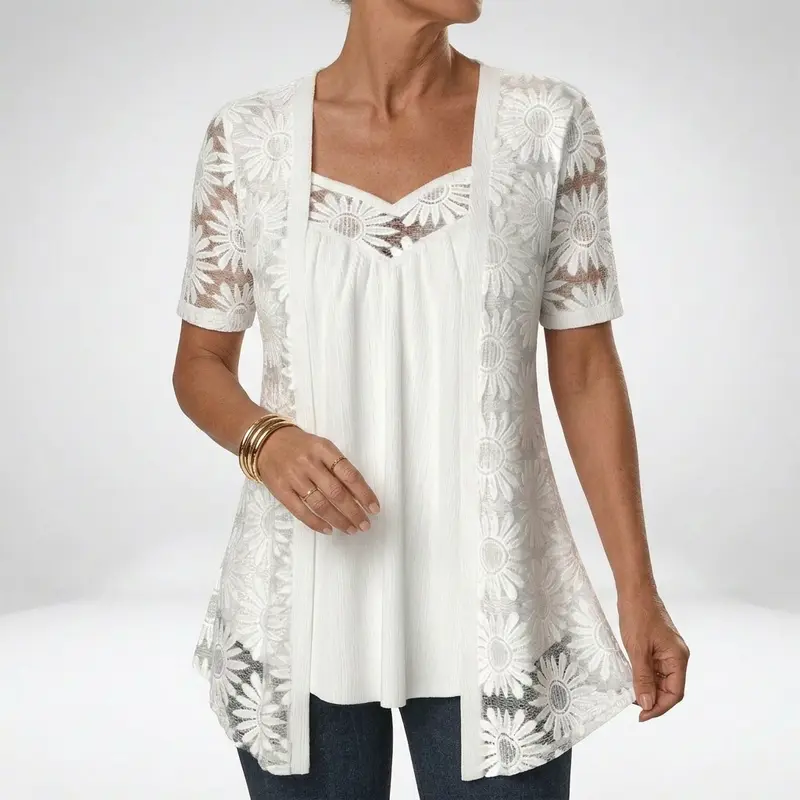 Damenbluse mit floraler Spitze und Stickerei