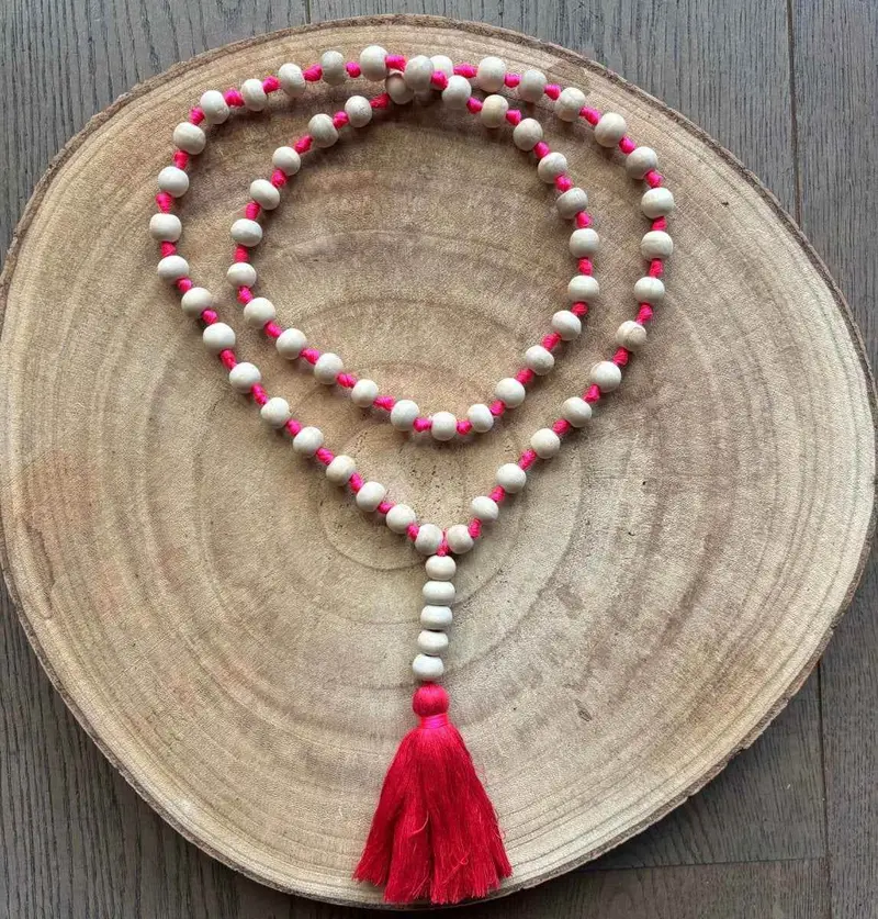 Damesketting met Fuchsia Roze kwast