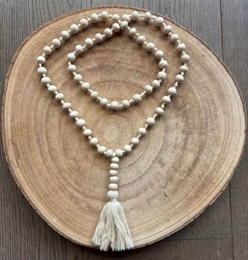 Damesketting met naturel kwast