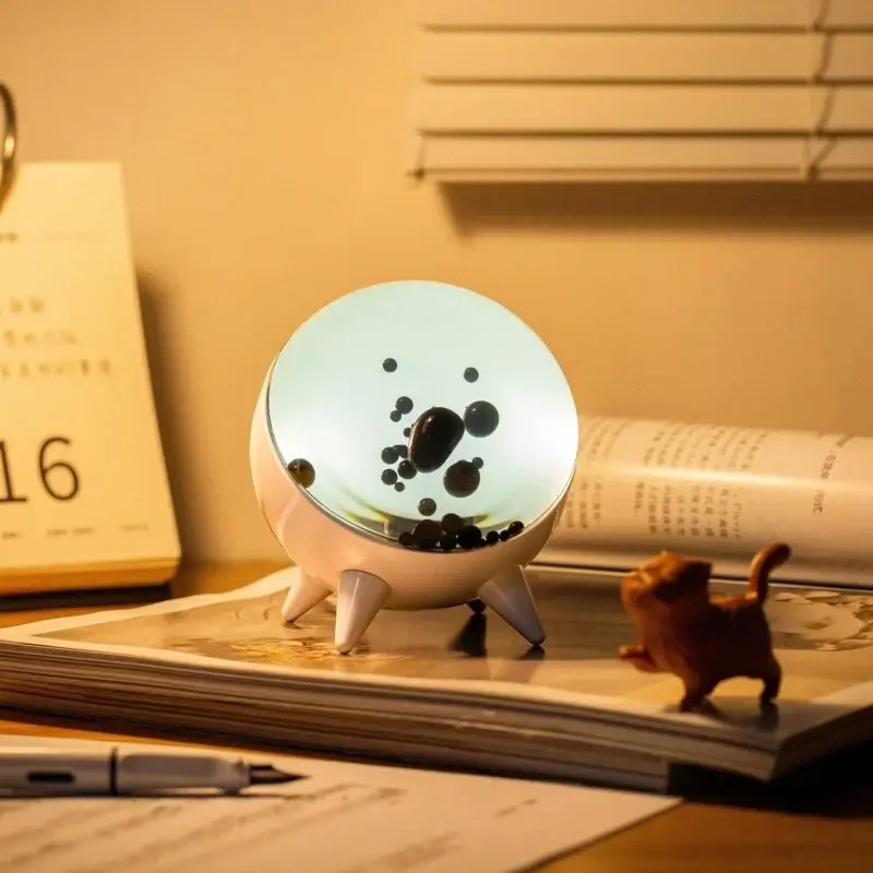 Ferrofluid geluidslamp – magnetische vloeistof beweegt op de muziek