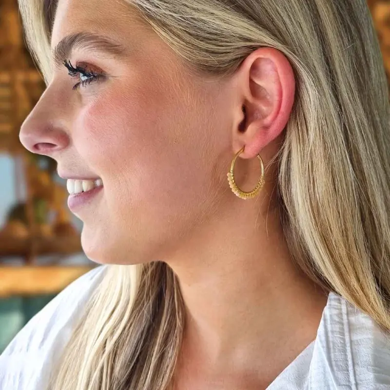 Gold plated zilveren hoop oorbellen met oranje maansteen Sofia