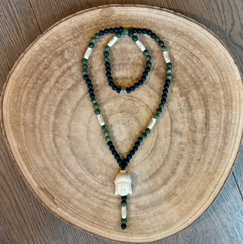 Herenketting met Cremé Boeddha hoofd.