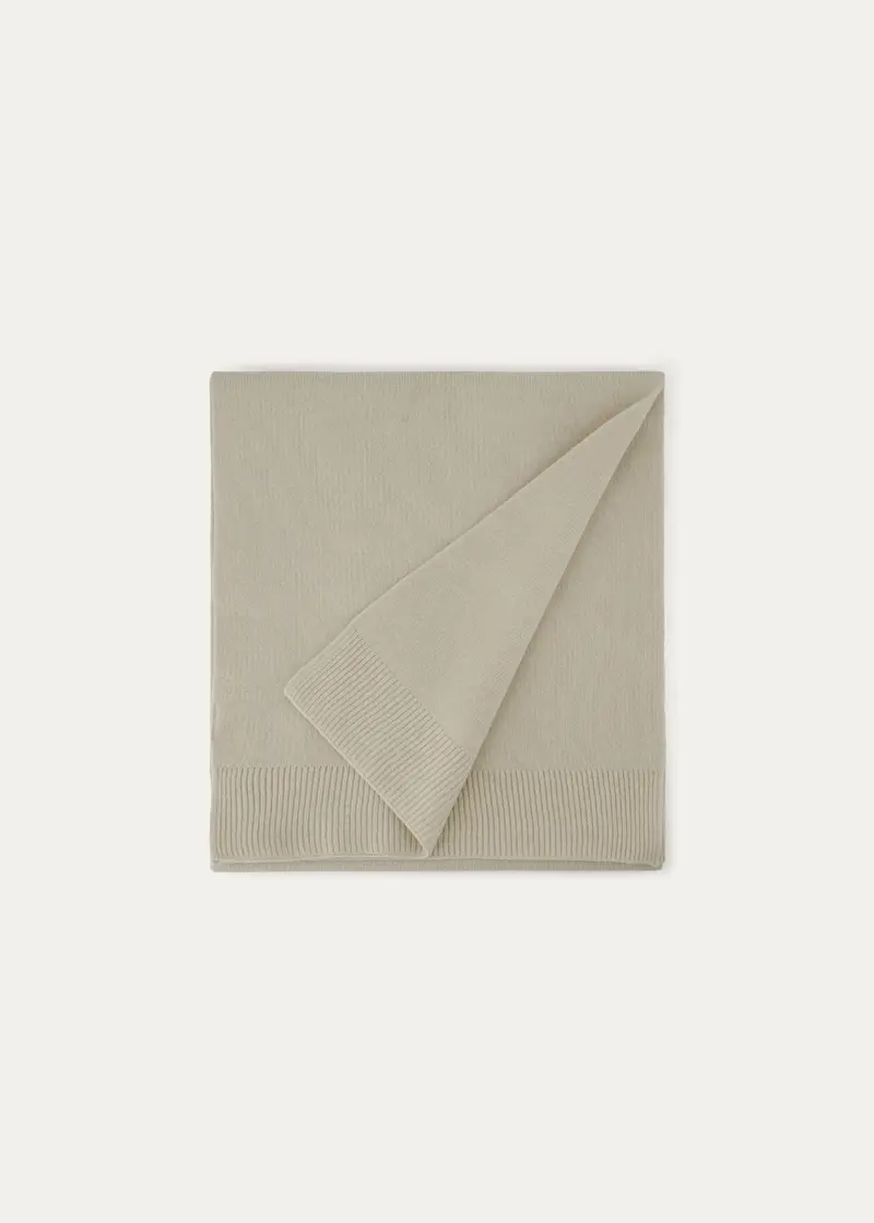 Ivory Scarve