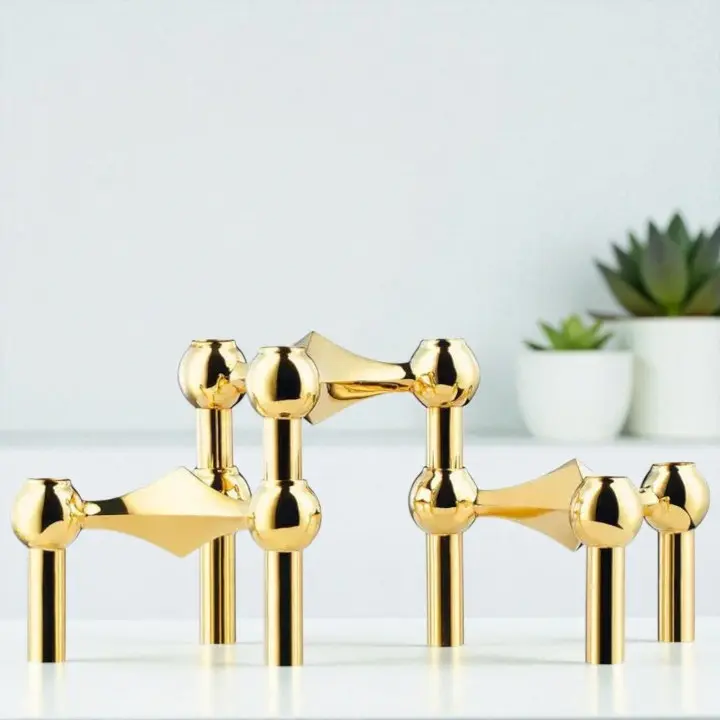 Kerzenständer - modernes Design im Molekül-Look