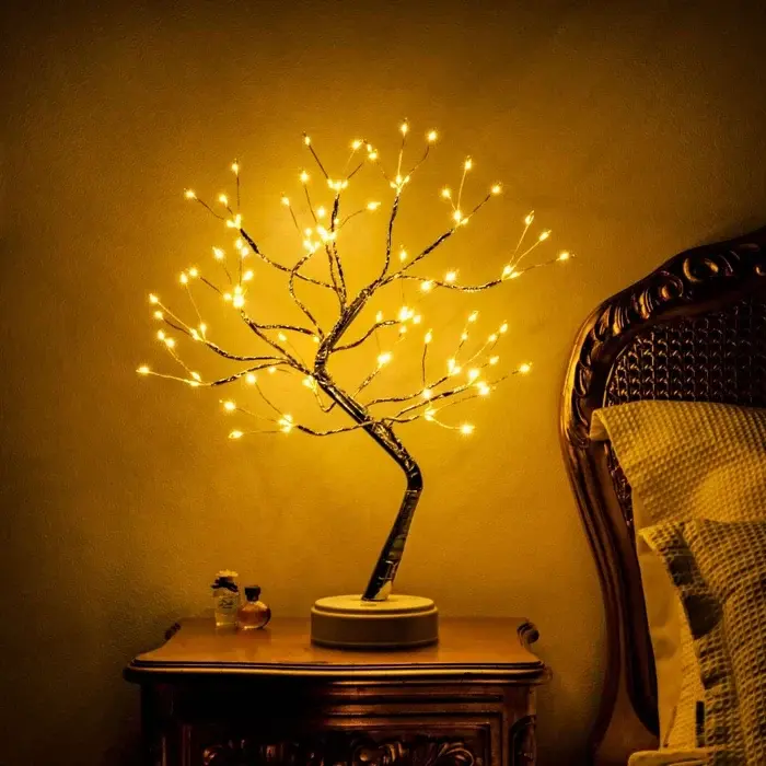 Lichtjesboom als leeslamp – decoratieve tafellamp met lampjes in alle takken