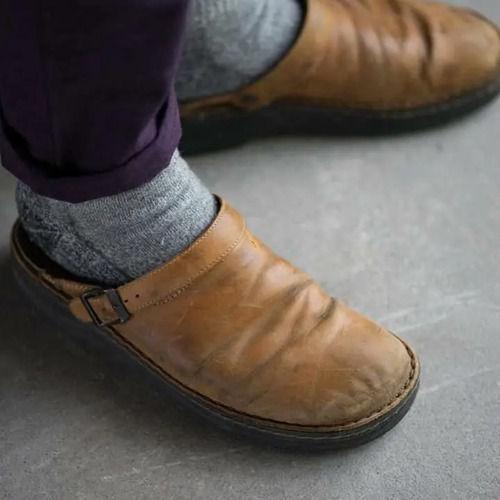 Marcus | Stilvolle und bohemische orthopädische Herren Pantoletten