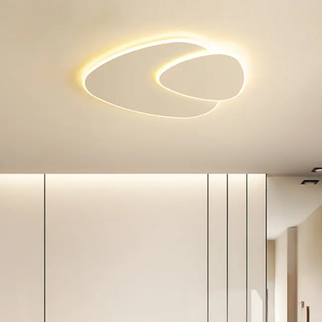 Minimalistische - LED-Deckenleuchte mit Blattdesign in Weiß