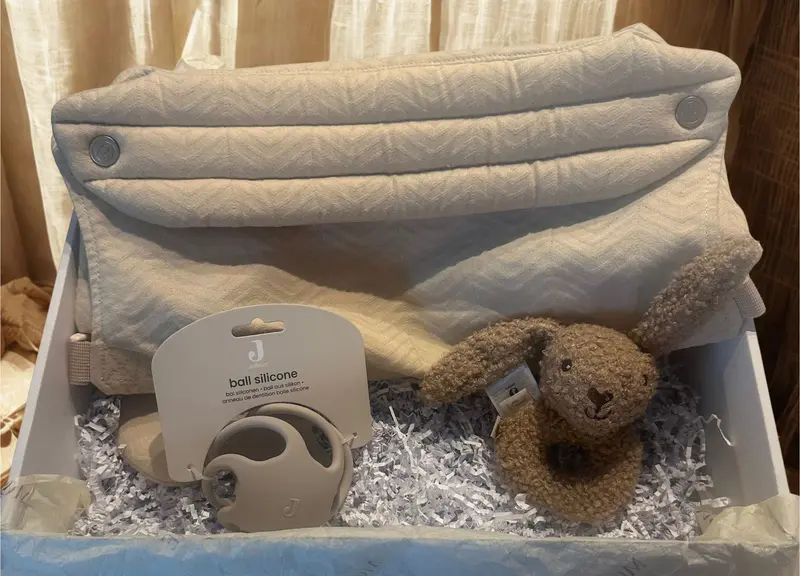 MOMCIE Babyshower Giftbox