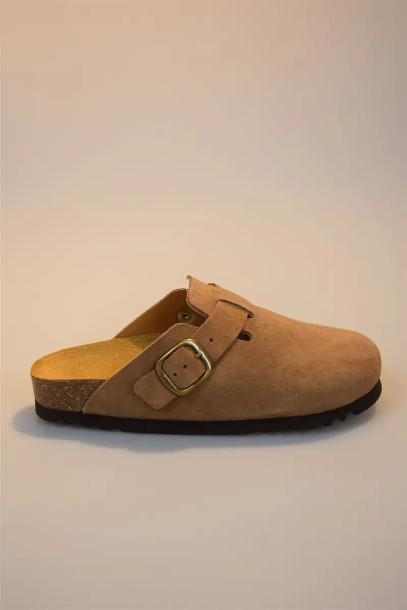 Mule Fae Brown