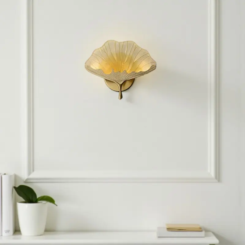 Nokturna - Wandleuchte im Blatt-Design