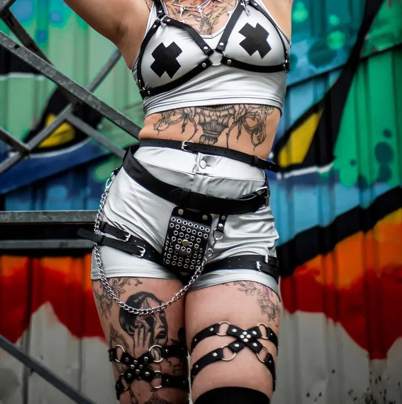 Rave Riem met Heuptasje 'Punk Raver' - Vrouw - Zwart/zilver