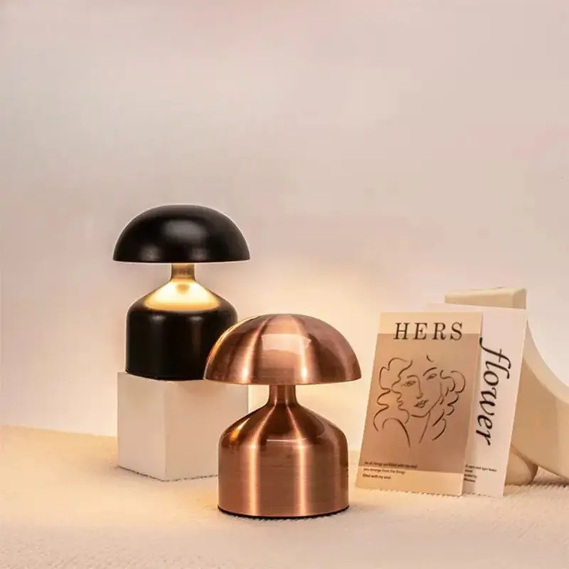 Rechargeable table lamp – Retro mushroom shape, metallic finish, for the living room or bedroom