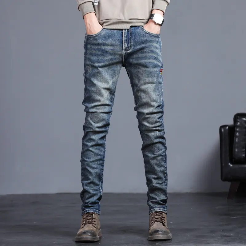 RetroStitch – Recht of relaxed fit Jeans