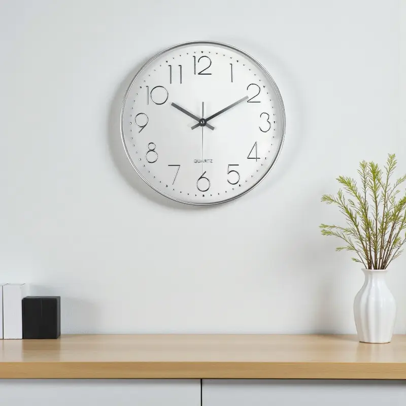 Savoria - Runde Wanduhr minimalistisch mit klaren Zahlen