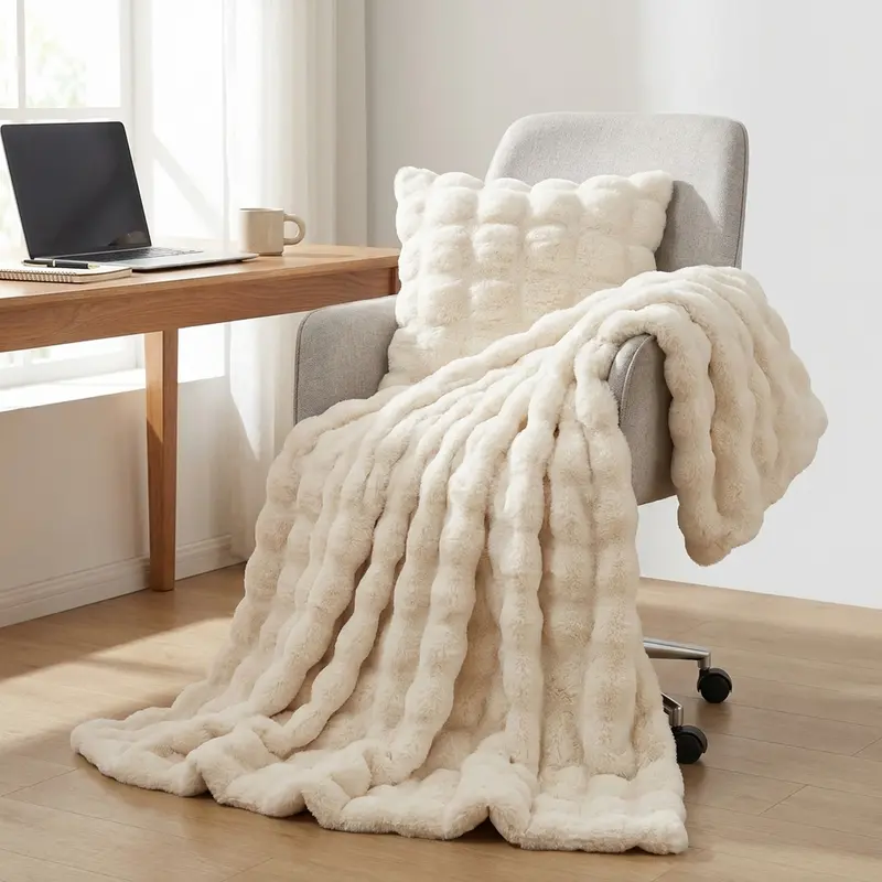 Soft, Solid-Color Plush Throw for the Sofa and Bed