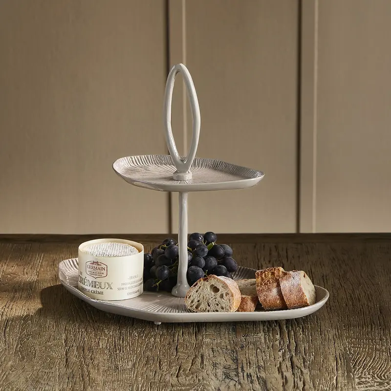Solano Etagère