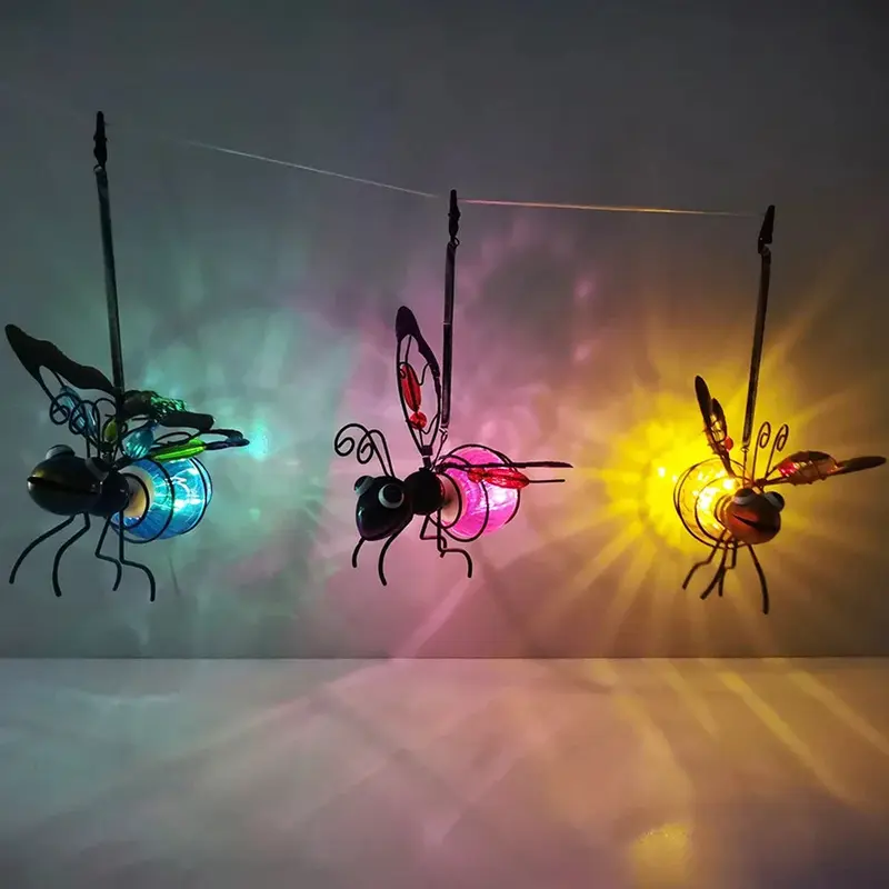 Solara - Solarbetriebene Hängeleuchte im Insekten-Design für