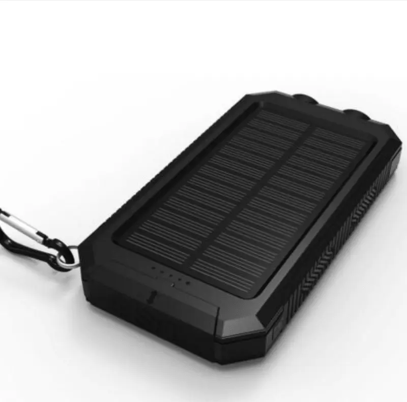 Solarlader – twee usb-poorten, spatwaterdicht en ledlamp aan boord