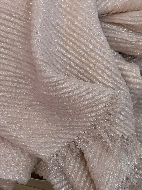 Sparkle Style Luxe Roze Plissé Sjaal