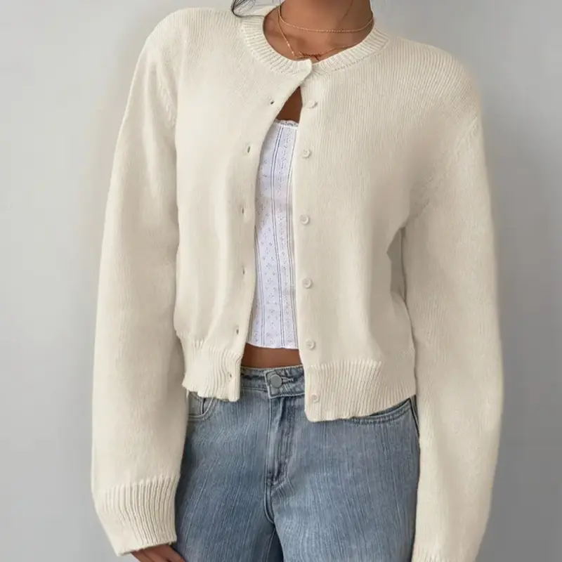 Strickjacke Damen | Kurzer Schnitt & Knopfleiste