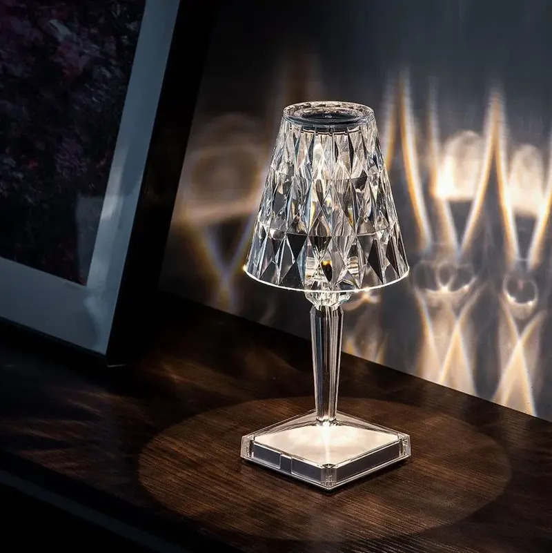 Tafellamp met kristallook – oplaadbaar, touchbediening en drie lichtkleuren