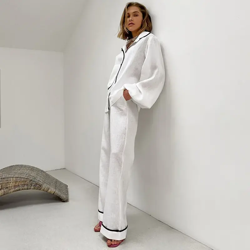 The Amélie Collection - Tweedelige Pyjama Set met Contrasterende Paspels