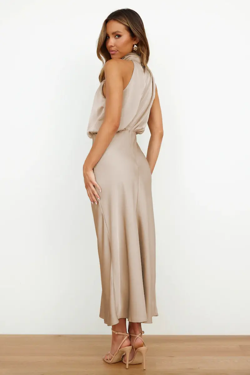 Theodosia - Drapiertes Maxikleid
