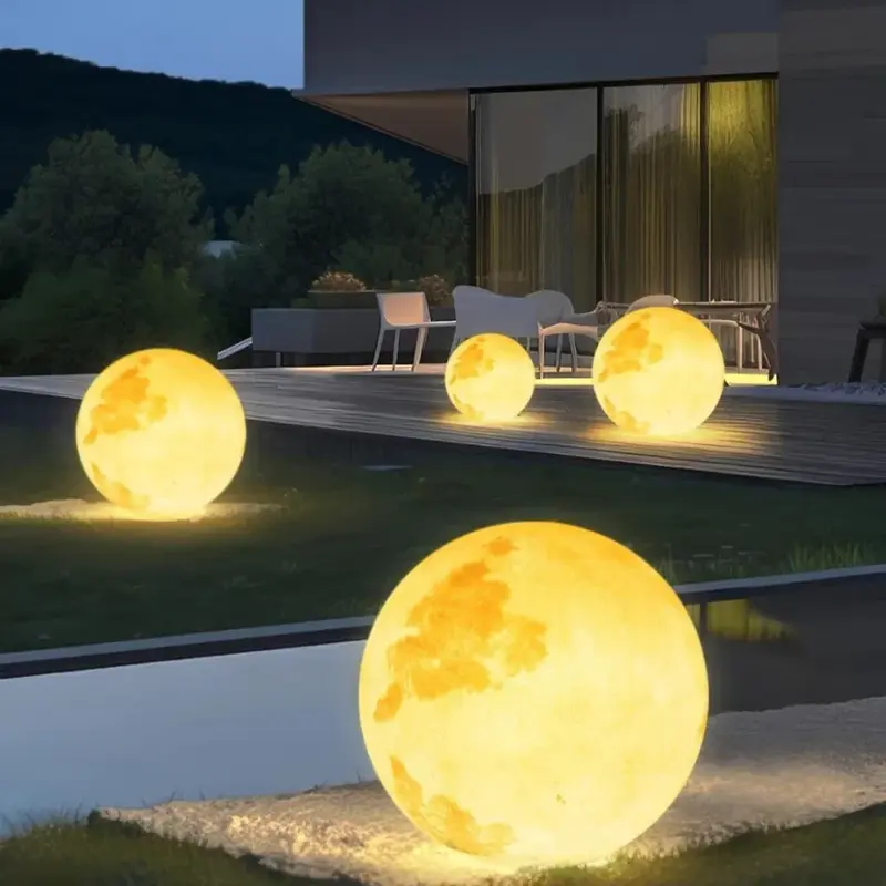 Tuinlamp in maanvorm – 16 kleuren, afstandsbediening, IP65 en solar