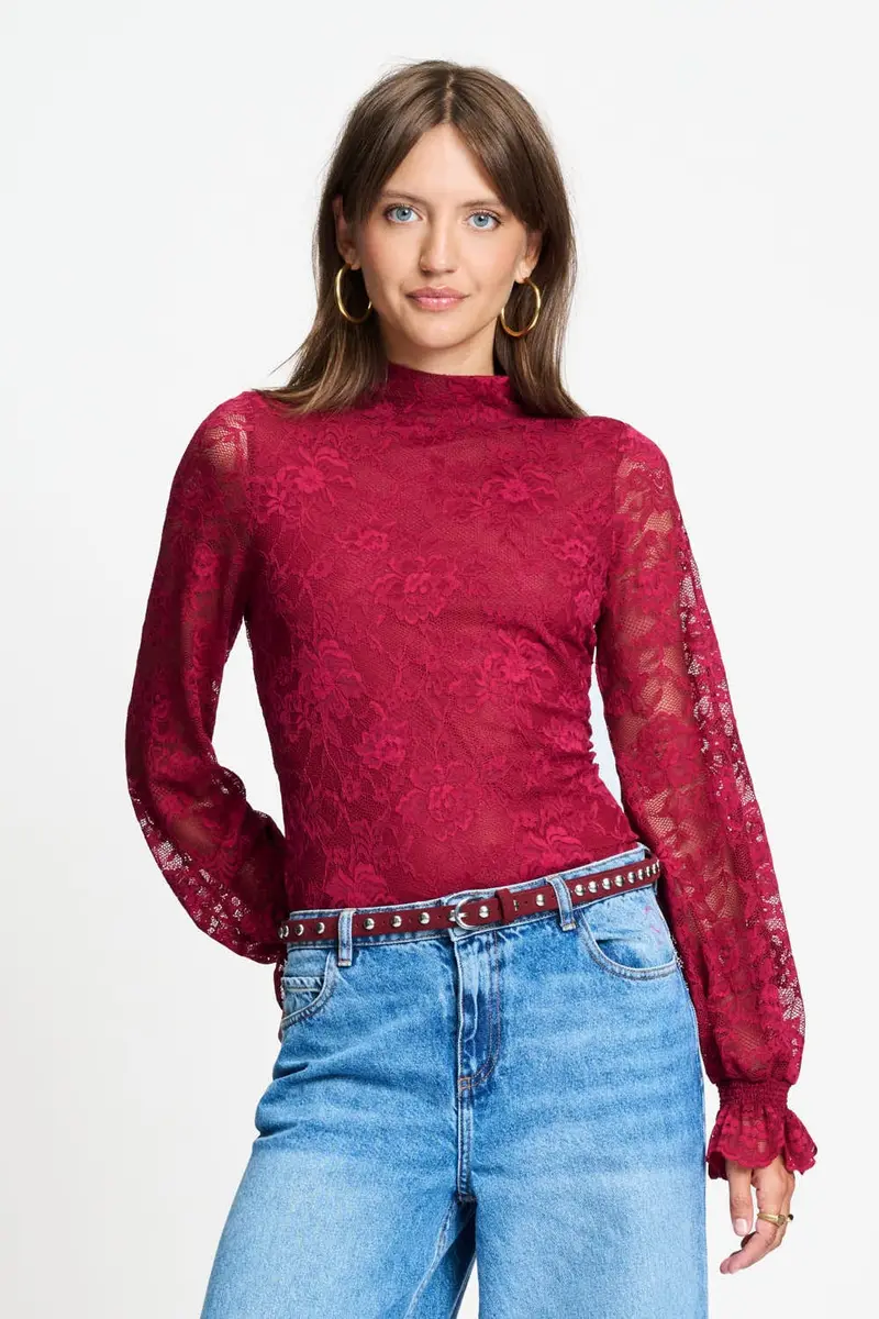 TURTLENECK - Ruby Lace Burgundy Red