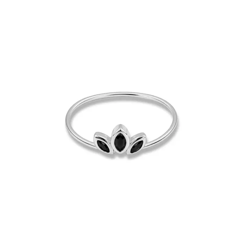 Zilveren Ring Zwarte Steentjes Black Crown
