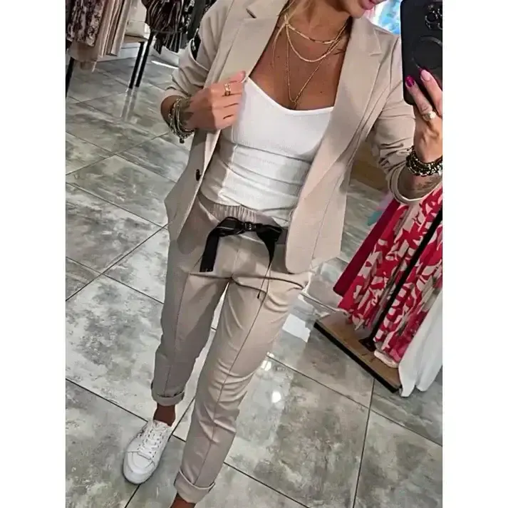 Zyora™ – Maßgeschneidertes Set mit Weichem Blazer und Lässigen Jogginghosen
